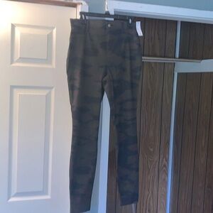 Time and tru camo jeans